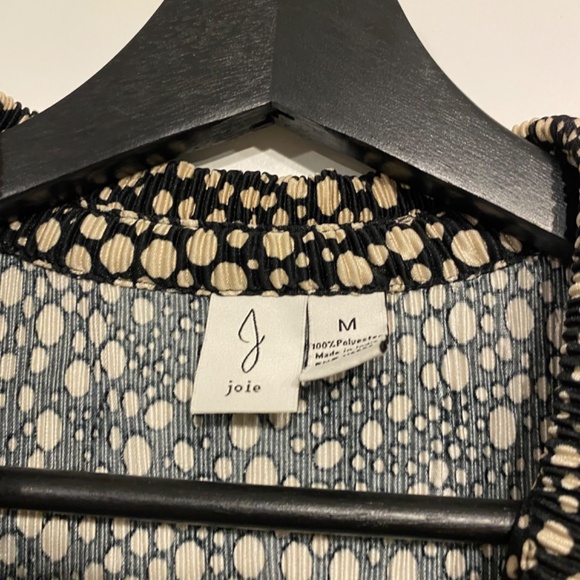 Joie Pleated Black and Beige Button Down T-Shirt Size Medium - Picture 2 of 5